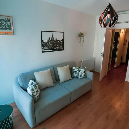 Oli Fiumei Appartement Budapest